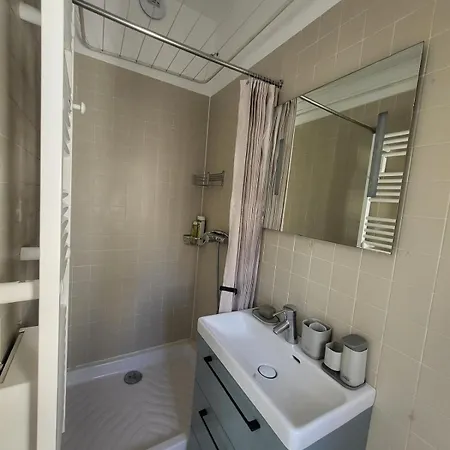 Appartamento With Terrace - Montorgueil